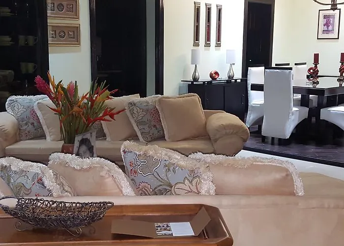 Dora Mae Villa *