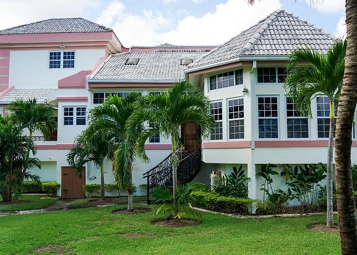 Dora Mae Villa