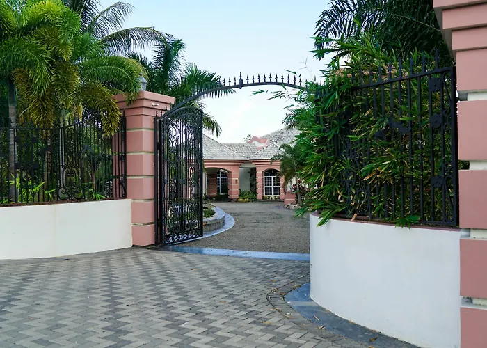 Dora Mae Villa *